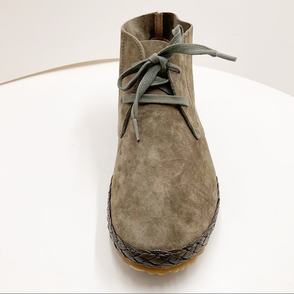 {Aetrex} Addison Suede Lace-Up Sneaker Booties - Picture 13 of 16